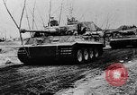 Immagine di Le forze tedesche combattono i sovietici sul fronte orientale nella guerra mondiale II Russia, 1944, secondo 23 filmato di repertorio 65675053350