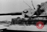 Immagine di Le forze tedesche combattono i sovietici sul fronte orientale nella guerra mondiale II Russia, 1944, secondo 28 filmato di repertorio 65675053350