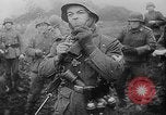 Immagine di Le forze tedesche combattono i sovietici sul fronte orientale nella guerra mondiale II Russia, 1944, secondo 36 filmato di repertorio 65675053350