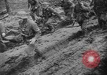 Immagine di Le forze tedesche combattono i sovietici sul fronte orientale nella guerra mondiale II Russia, 1944, secondo 39 filmato di repertorio 65675053350