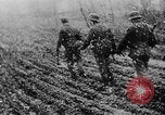 Immagine di Le forze tedesche combattono i sovietici sul fronte orientale nella guerra mondiale II Russia, 1944, secondo 46 filmato di repertorio 65675053350