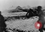 Immagine di Le forze tedesche combattono i sovietici sul fronte orientale nella guerra mondiale II Russia, 1944, secondo 53 filmato di repertorio 65675053350