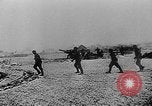 Immagine di Le forze tedesche combattono i sovietici sul fronte orientale nella guerra mondiale II Russia, 1944, secondo 56 filmato di repertorio 65675053350