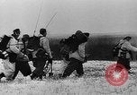 Immagine di I tedeschi Panzer Grenadiers impegnano le forze sovietiche sul fronte orientale Russia, 1944, secondo 29 filmato di repertorio 65675053351