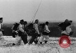 Immagine di I tedeschi Panzer Grenadiers impegnano le forze sovietiche sul fronte orientale Russia, 1944, secondo 31 filmato di repertorio 65675053351