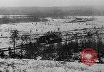 Immagine di I tedeschi Panzer Grenadiers impegnano le forze sovietiche sul fronte orientale Russia, 1944, secondo 39 filmato di repertorio 65675053351