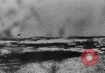 Immagine di I tedeschi Panzer Grenadiers impegnano le forze sovietiche sul fronte orientale Russia, 1944, secondo 61 filmato di repertorio 65675053351
