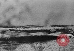 Immagine di I tedeschi Panzer Grenadiers impegnano le forze sovietiche sul fronte orientale Russia, 1944, secondo 62 filmato di repertorio 65675053351