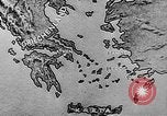 Standbild Zeitungsberichte Erfassung der britischen Seebasis Samos Griechenland, 1944, aus Sekunde 5 historischem Filmmaterial Videoclip 65675053352