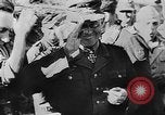 Standbild Zeitungsberichte Erfassung der britischen Seebasis Samos Griechenland, 1944, aus Sekunde 24 historischem Filmmaterial Videoclip 65675053352