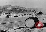 Standbild Zeitungsberichte Erfassung der britischen Seebasis Samos Griechenland, 1944, aus Sekunde 28 historischem Filmmaterial Videoclip 65675053352