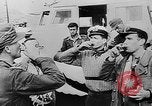 Standbild Zeitungsberichte Erfassung der britischen Seebasis Samos Griechenland, 1944, aus Sekunde 39 historischem Filmmaterial Videoclip 65675053352