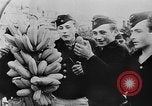 Standbild Zeitungsberichte Erfassung der britischen Seebasis Samos Griechenland, 1944, aus Sekunde 43 historischem Filmmaterial Videoclip 65675053352