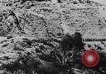 Standbild Zeitungsberichte Erfassung der britischen Seebasis Samos Griechenland, 1944, aus Sekunde 55 historischem Filmmaterial Videoclip 65675053352