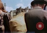 Immagine di Civili tedesco Berlino Germania, 1945, secondo 49 filmato di repertorio 65675053358