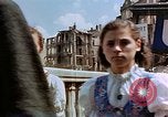 Immagine di Civili tedesco Berlino Germania, 1945, secondo 61 filmato di repertorio 65675053358