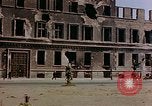 Image La Porte de Brandebourg Berlin Allemagne, 1945, de la seconde 56 séquences d'archives historiques vidéo 65675053361