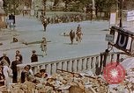 Immagine di Ingresso della metropolitana Berlino Germania, 1945, secondo 4 filmato di repertorio 65675053362