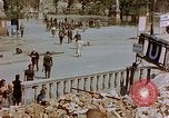Immagine di Ingresso della metropolitana Berlino Germania, 1945, secondo 15 filmato di repertorio 65675053362