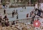 Immagine di Ingresso della metropolitana Berlino Germania, 1945, secondo 28 filmato di repertorio 65675053362