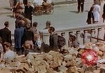 Immagine di Ingresso della metropolitana Berlino Germania, 1945, secondo 38 filmato di repertorio 65675053362