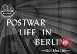 Image des activités récréatives Berlin Allemagne, 1945, de la seconde 1 séquences d'archives historiques vidéo 65675053376