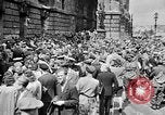 Image des activités récréatives Berlin Allemagne, 1945, de la seconde 10 séquences d'archives historiques vidéo 65675053376