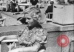 Image des activités récréatives Berlin Allemagne, 1945, de la seconde 39 séquences d'archives historiques vidéo 65675053376