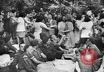 Image des activités récréatives Berlin Allemagne, 1945, de la seconde 42 séquences d'archives historiques vidéo 65675053376