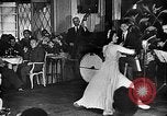 Image des activités récréatives Berlin Allemagne, 1945, de la seconde 51 séquences d'archives historiques vidéo 65675053376