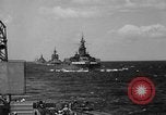 Standbild US Navy Pacific Kampf Flotte zu Hause ankommt United States USA, 1945, aus Sekunde 12 historischem Filmmaterial Videoclip 65675053377