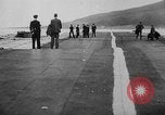 Standbild Floating Luft Streifen Vereinigtes Königreich, 1945, aus Sekunde 16 historischem Filmmaterial Videoclip 65675053379