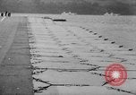 Standbild Floating Luft Streifen Vereinigtes Königreich, 1945, aus Sekunde 26 historischem Filmmaterial Videoclip 65675053379