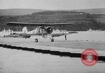 Standbild Floating Luft Streifen Vereinigtes Königreich, 1945, aus Sekunde 33 historischem Filmmaterial Videoclip 65675053379
