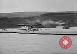 Standbild Floating Luft Streifen Vereinigtes Königreich, 1945, aus Sekunde 45 historischem Filmmaterial Videoclip 65675053379