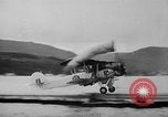Standbild Floating Luft Streifen Vereinigtes Königreich, 1945, aus Sekunde 49 historischem Filmmaterial Videoclip 65675053379