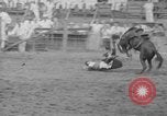 Standbild Rodeo Wettbewerb Huntsville Texas USA, 1945, aus Sekunde 25 historischem Filmmaterial Videoclip 65675053380