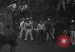 Standbild Rodeo Wettbewerb Huntsville Texas USA, 1945, aus Sekunde 31 historischem Filmmaterial Videoclip 65675053380