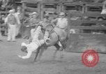 Standbild Rodeo Wettbewerb Huntsville Texas USA, 1945, aus Sekunde 37 historischem Filmmaterial Videoclip 65675053380