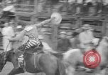 Standbild Rodeo Wettbewerb Huntsville Texas USA, 1945, aus Sekunde 46 historischem Filmmaterial Videoclip 65675053380