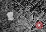 Standbild Intensive Bombardierung von Pforzheim Deutschland Pforzheim Deutschland, 1945, aus Sekunde 17 historischem Filmmaterial Videoclip 65675053382