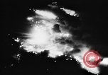 Standbild Intensive Bombardierung von Pforzheim Deutschland Pforzheim Deutschland, 1945, aus Sekunde 36 historischem Filmmaterial Videoclip 65675053382