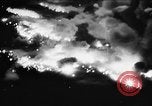 Standbild Intensive Bombardierung von Pforzheim Deutschland Pforzheim Deutschland, 1945, aus Sekunde 46 historischem Filmmaterial Videoclip 65675053382