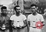 Standbild US Navy Befreite Kriegsgefangene in Philippinen Bilibid Philippinen, 1945, aus Sekunde 13 historischem Filmmaterial Videoclip 65675053383