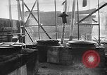 Standbild US Navy Befreite Kriegsgefangene in Philippinen Bilibid Philippinen, 1945, aus Sekunde 20 historischem Filmmaterial Videoclip 65675053383