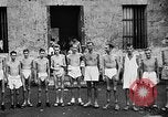 Standbild US Navy Befreite Kriegsgefangene in Philippinen Bilibid Philippinen, 1945, aus Sekunde 24 historischem Filmmaterial Videoclip 65675053383