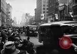 Standbild US Navy Befreite Kriegsgefangene in Philippinen Bilibid Philippinen, 1945, aus Sekunde 44 historischem Filmmaterial Videoclip 65675053383