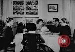 Immagine di Town Meeting United States USA, 1942, secondo 43 filmato di repertorio 65675053397