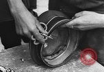 Standbild Deutsche Soldaten demobilisiert nach Übergabe Deutschland, 1945, aus Sekunde 38 historischem Filmmaterial Videoclip 65675053400