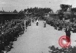 Standbild Deutsche Soldaten demobilisiert nach Übergabe Deutschland, 1945, aus Sekunde 39 historischem Filmmaterial Videoclip 65675053400
